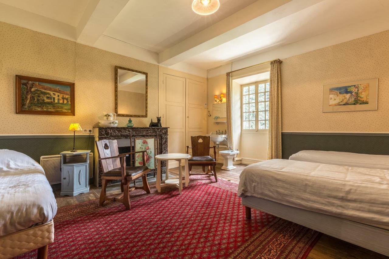 Bed and Breakfast Domaine De L'Amiral Saint-Laurent-du-Pape Экстерьер фото